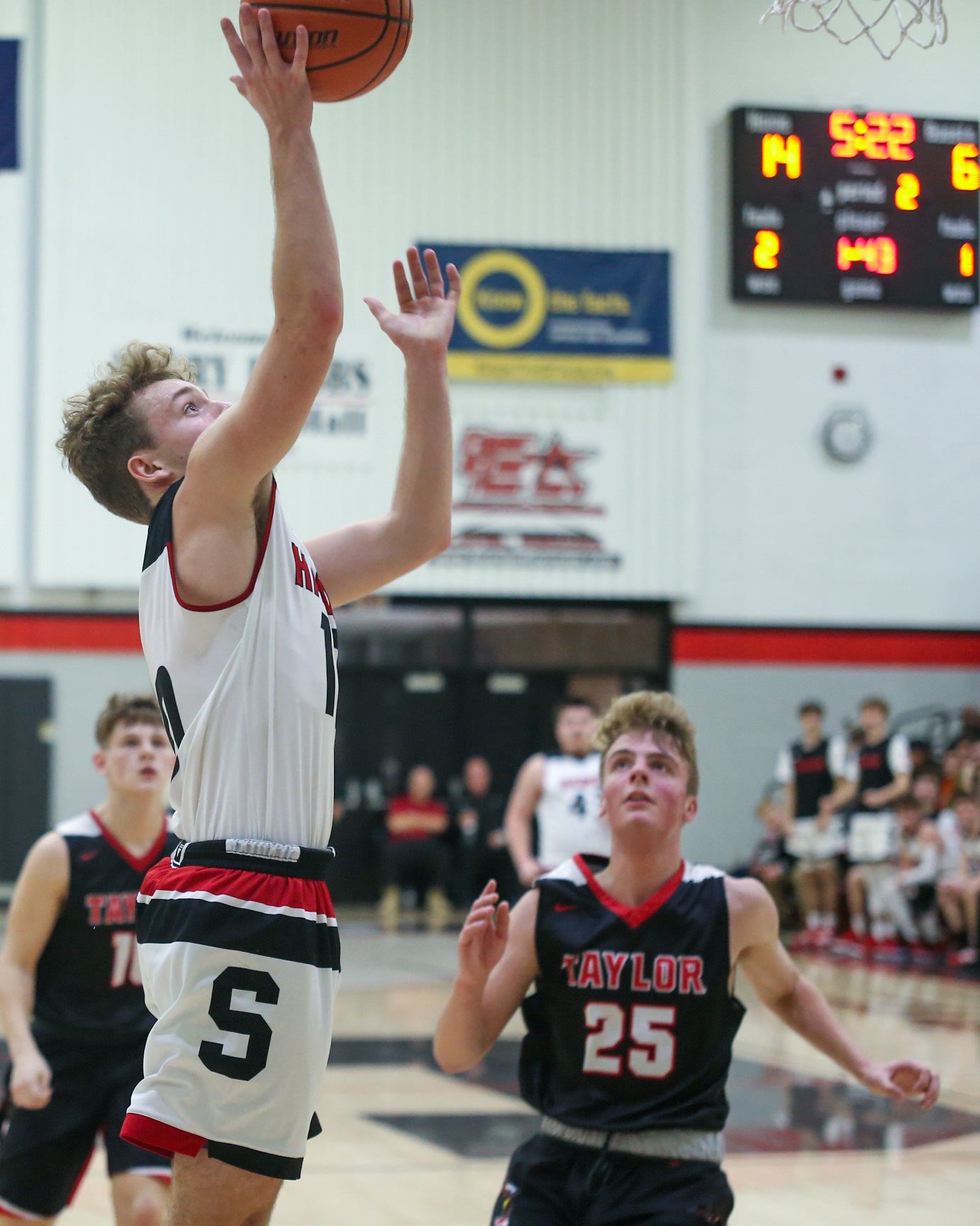 Sheridan boys set 3-point record in win