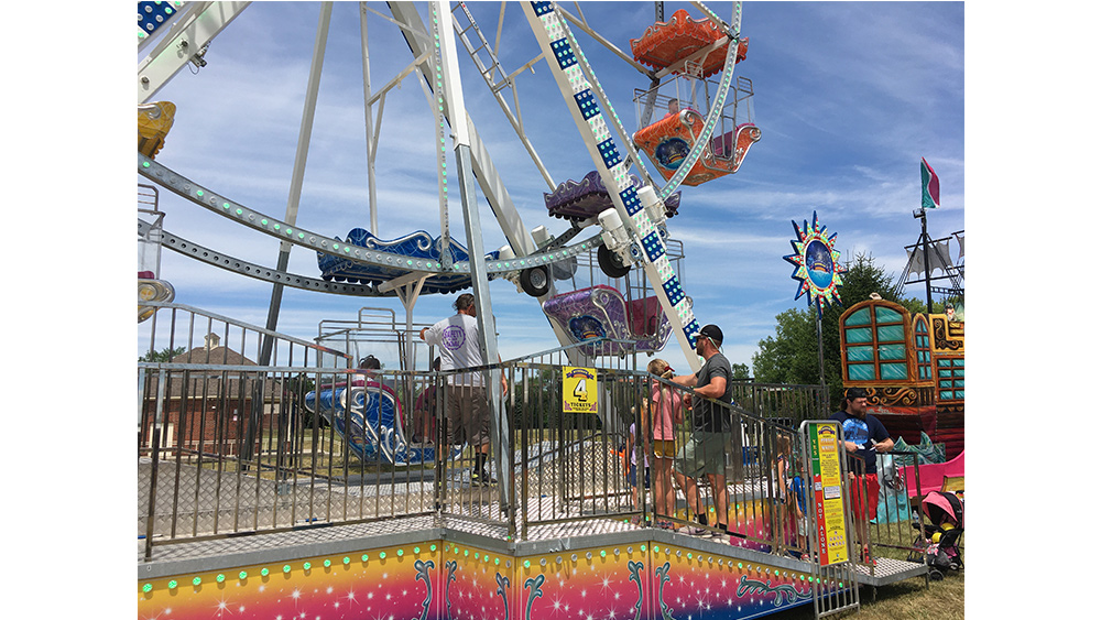 Cicero’s Light Over Morse Festival draws crowds days before fireworks