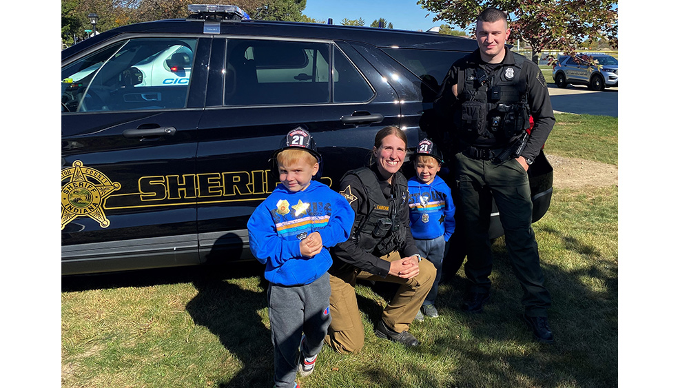 Deputy’s Patrol Car Steals The Show