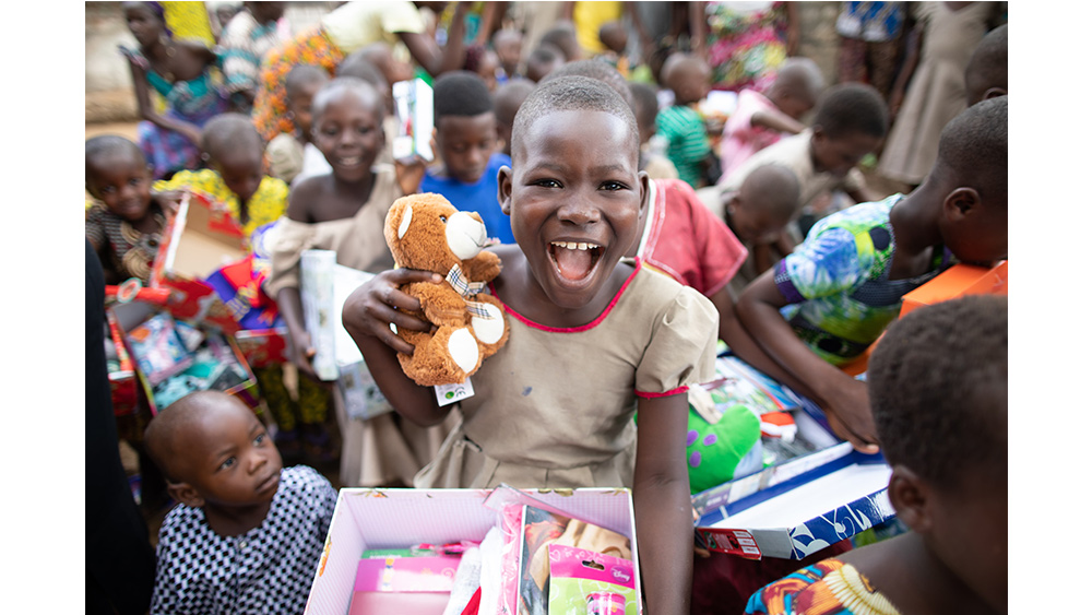 Noblesville volunteers send Christmas joy to children overseas