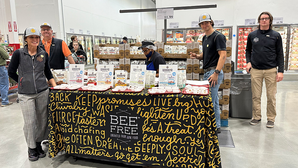 Women Owned Noblesville Company Launches In Costcos   Jen And Family Sampling At Noblesville Costco 1 