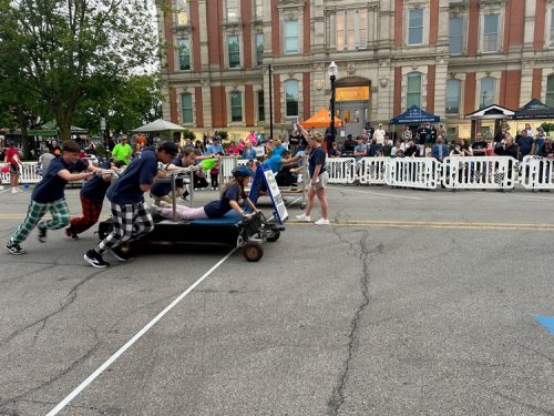 Bed-Race-2025_final race starting line