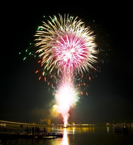 Berry_Lights 2025_2S0A0767FireworksComposit as Smart Object-1