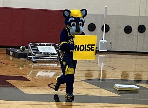 Boomer-visits-SES-(6)