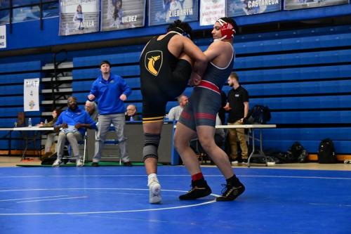 Chris Quarles (Fishers) vs Adel Navarrete (Carmel)