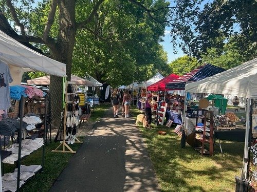 Cicero Lights 2025 (Grace)_booth 5