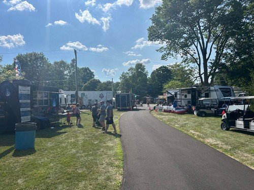 Cicero Lights 2025 (Grace)_food truck wide shot