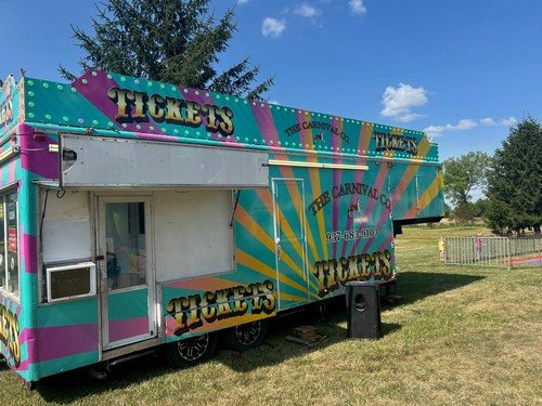 Cicero Lights 2025 (Grace)_ticket booth