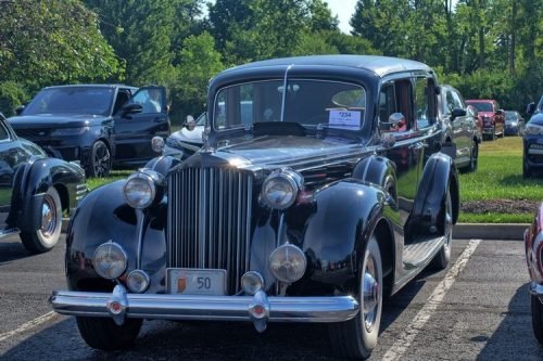 Cruise Indy 2025 (David Grove) 1939 Packard Model 1707 Formal Sedan