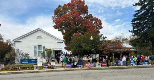 Early-voting-at-Westfield-City-Hall-Kayla-Arnold-(1)