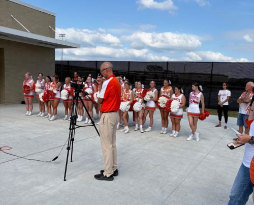 Heights-ribbon-cutting_3452