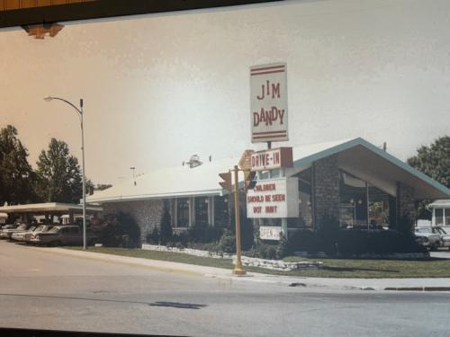 Jim Dandy Noblesville closing (07)