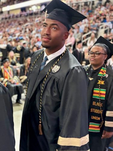 Noblesville graduation 2025 (03)