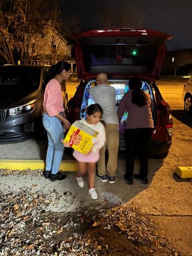 Sewa Diwali dropoff at Family Promise (01)