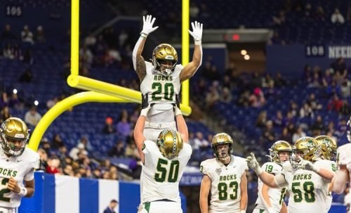 westfield-football-state_king-celebration